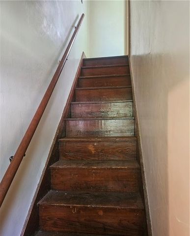 1207 N Main Street, Independence, MO 64050