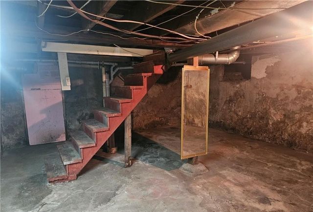 1207 N Main Street, Independence, MO 64050