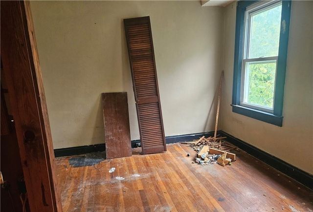 1207 N Main Street, Independence, MO 64050