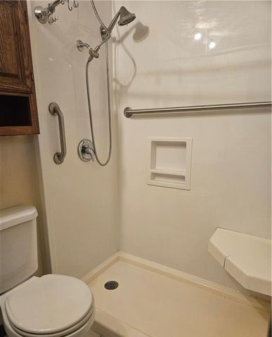 1207 N Main Street, Independence, MO 64050