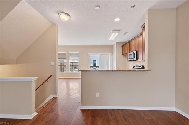 4917 Travertine AVE, Virginia Beach, VA 23462