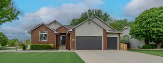 1321 S Ravenwood Ct, Derby, KS 67037