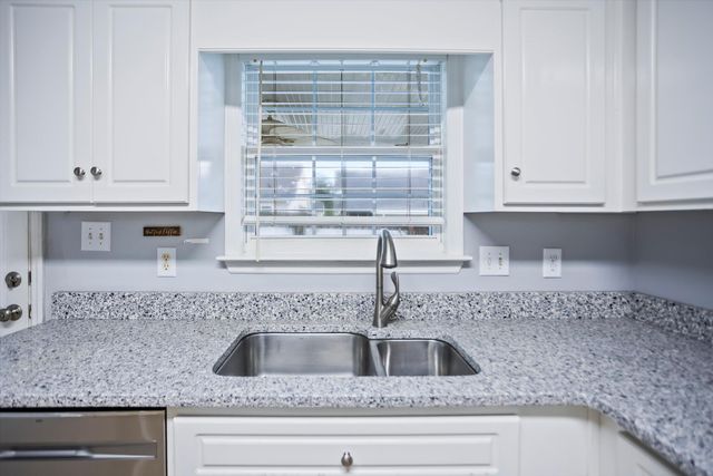 15 Flower Break Road, Aiken, SC 29803