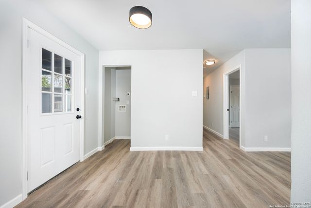 107 Cornish, San Antonio, TX 78223