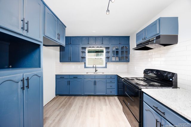 107 Cornish, San Antonio, TX 78223