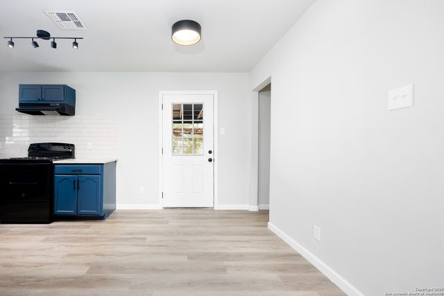 107 Cornish, San Antonio, TX 78223
