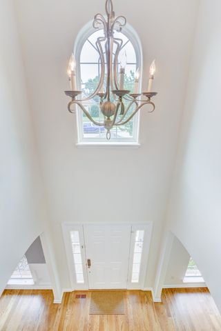 1013 Notting Hill Dr, Gallatin, TN 37066