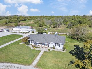 3259 W Farm Road 60, Springfield, MO 65803