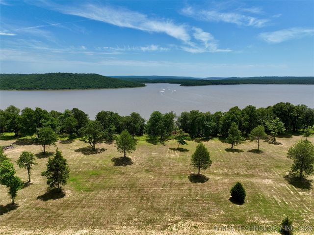 7 Kathy Lane, Eufaula, OK 74432