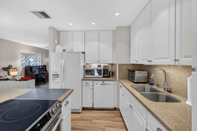 2625 NW 3rd Avenue, Wilton Manors, FL 33311