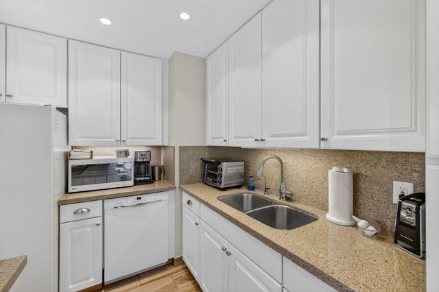 2625 NW 3rd Avenue, Wilton Manors, FL 33311