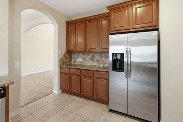 24422 Myrtle Creek Falls, Tomball, TX 77375