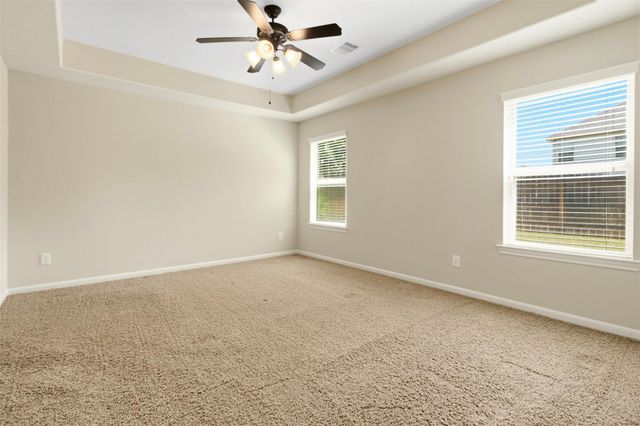 24422 Myrtle Creek Falls, Tomball, TX 77375