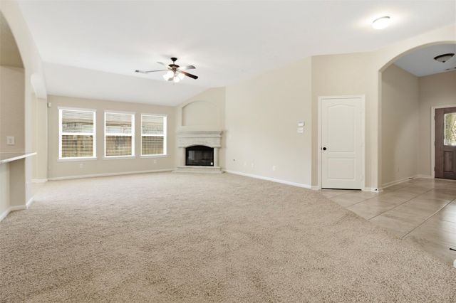 24422 Myrtle Creek Falls, Tomball, TX 77375