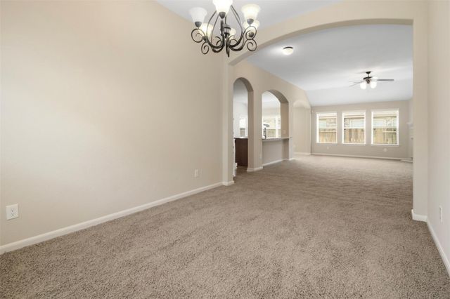 24422 Myrtle Creek Falls, Tomball, TX 77375