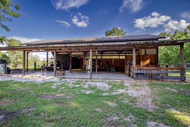 22481 SW COUNTY ROAD 18, Brooker, FL 32622