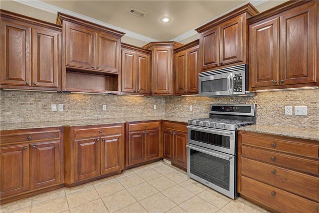 2634 River Rock Circle, Fayetteville, AR 72703