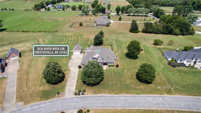 2634 River Rock Circle, Fayetteville, AR 72703