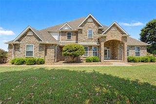 2634 River Rock Circle, Fayetteville, AR 72703