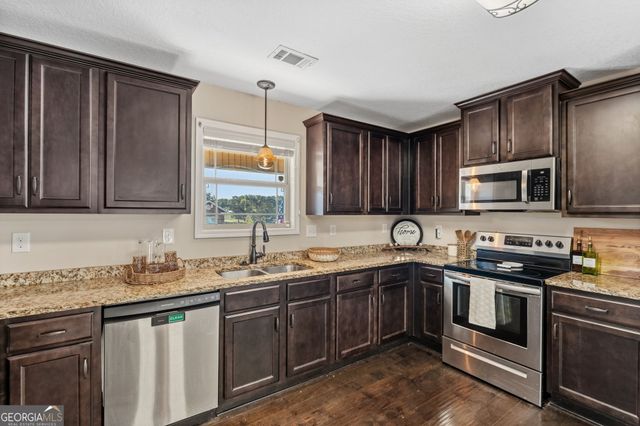 109 Hawks Ridge Trace, Byron, GA 31008
