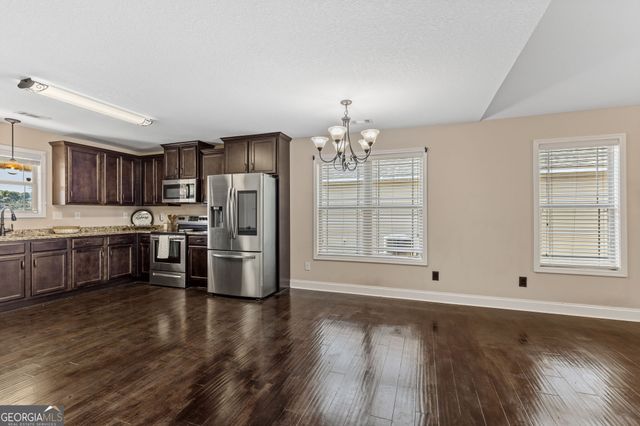 109 Hawks Ridge Trace, Byron, GA 31008