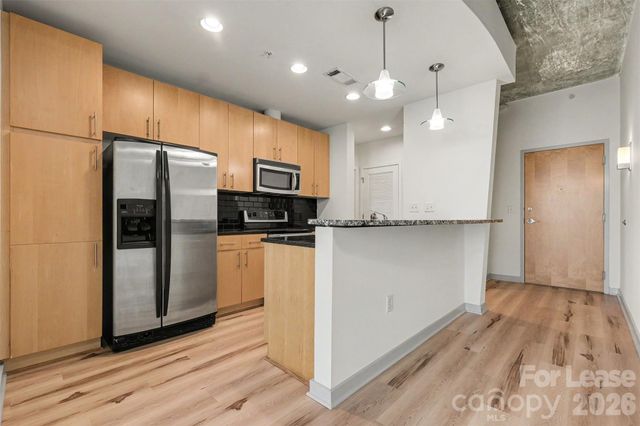 210 N Church Street 1204, Charlotte, NC 28202