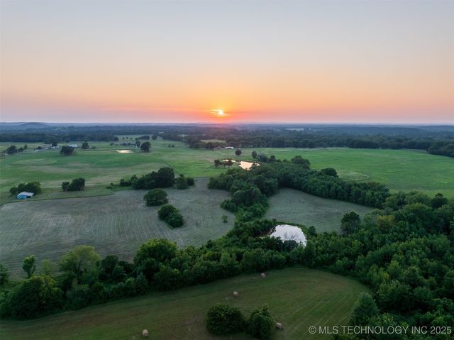 43 E Joe Koelsch Road, Locust Grove, OK 74352