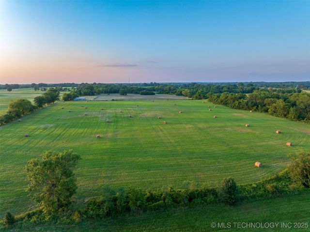 43 E Joe Koelsch Road, Locust Grove, OK 74352