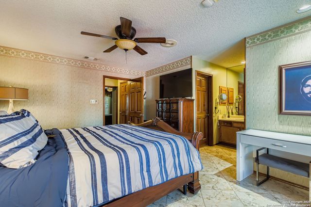 1918 Lotus Blossom, San Antonio, TX 78247