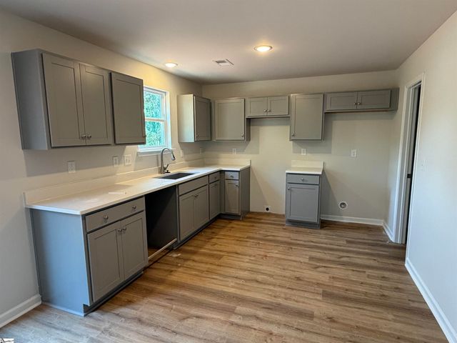 51 Campbell Street, Duncan, SC 29334