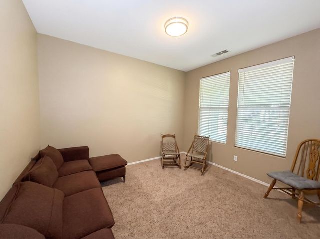 2811 Walton Avenue, Sanger, CA 93657