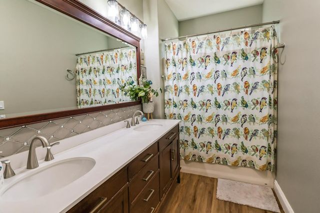 2811 Walton Avenue, Sanger, CA 93657