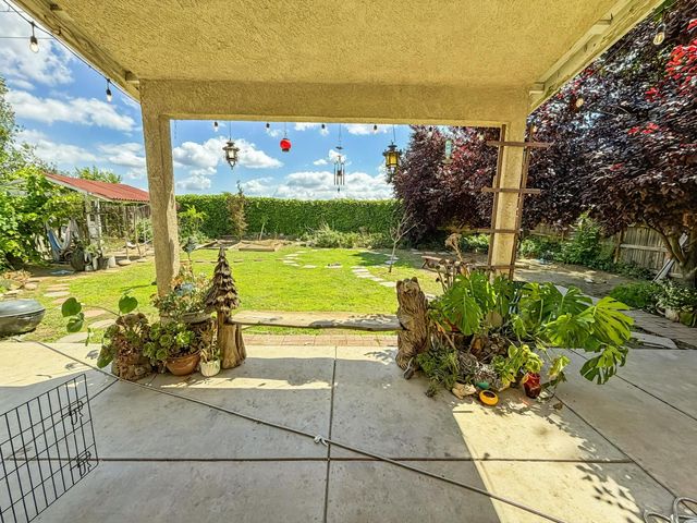 2811 Walton Avenue, Sanger, CA 93657