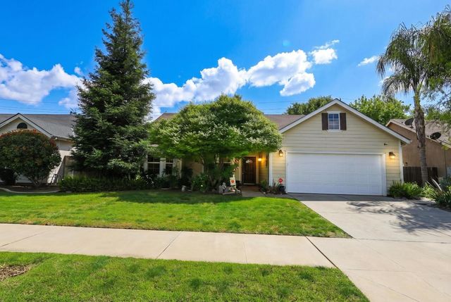 2811 Walton Avenue, Sanger, CA 93657