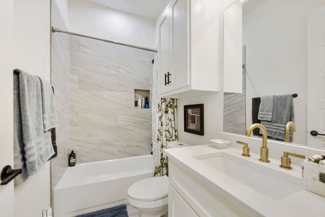8832 Vermillion Street, North Richland Hills, TX 76180