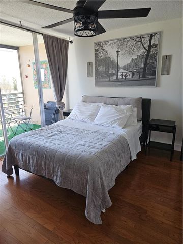 9441 Live Oak Pl 407, Davie, FL 33324