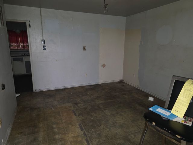 323 Satinwood Drive, Dallas, TX 75217