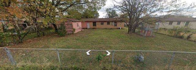 323 Satinwood Drive, Dallas, TX 75217