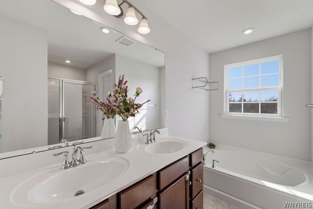 370 Quarry Run, Grand Island, NY 14072