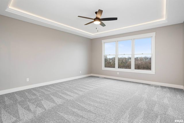 6928 WILDERNESS Pointe, Bettendorf, IA 52722