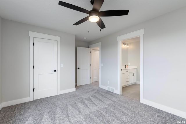 6928 WILDERNESS Pointe, Bettendorf, IA 52722