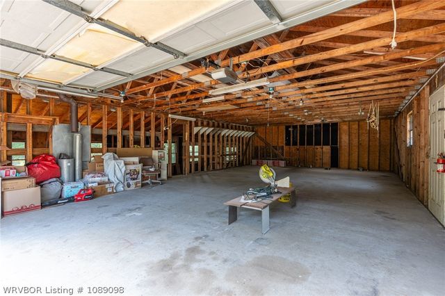 8437 Sebastian Lake Drive, Hackett, AR 72937