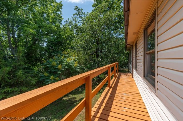 8437 Sebastian Lake Drive, Hackett, AR 72937