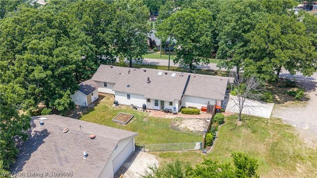 8437 Sebastian Lake Drive, Hackett, AR 72937