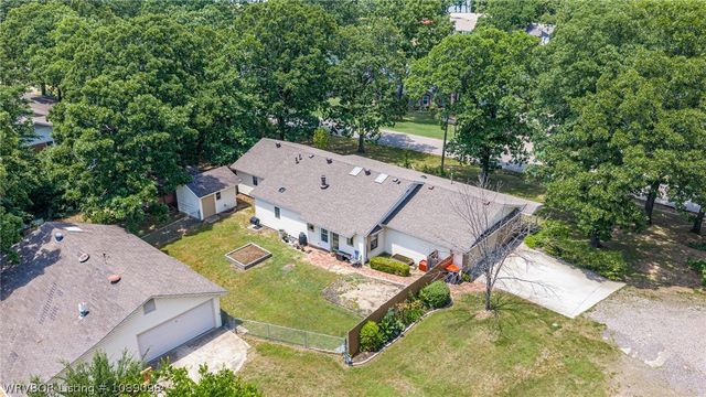 8437 Sebastian Lake Drive, Hackett, AR 72937