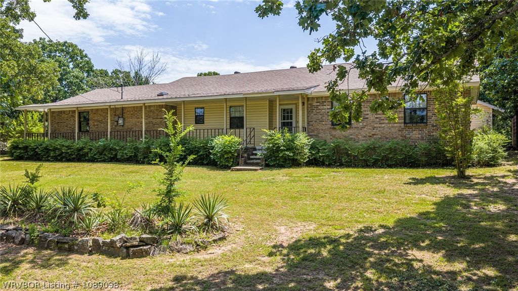 8437 Sebastian Lake Drive, Hackett, AR 72937