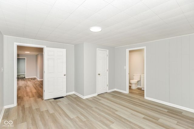 49 Center Street, Whiteland, IN 46184