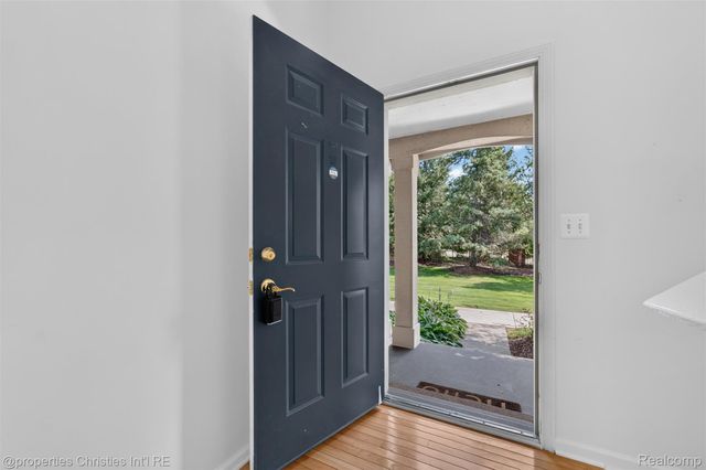 39763 Rockcrest Circle, Northville Township, MI 48168