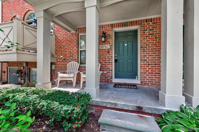 39763 Rockcrest Circle, Northville Township, MI 48168