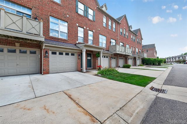 39763 Rockcrest Circle, Northville Township, MI 48168
